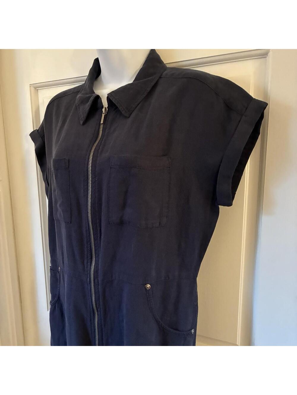 Navy Blue Short Sleeve Zip-Up Nicole Miller Linen Jumpsuit - Size 6 - NWT